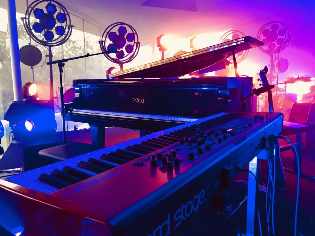 soiree chateau la coste backline